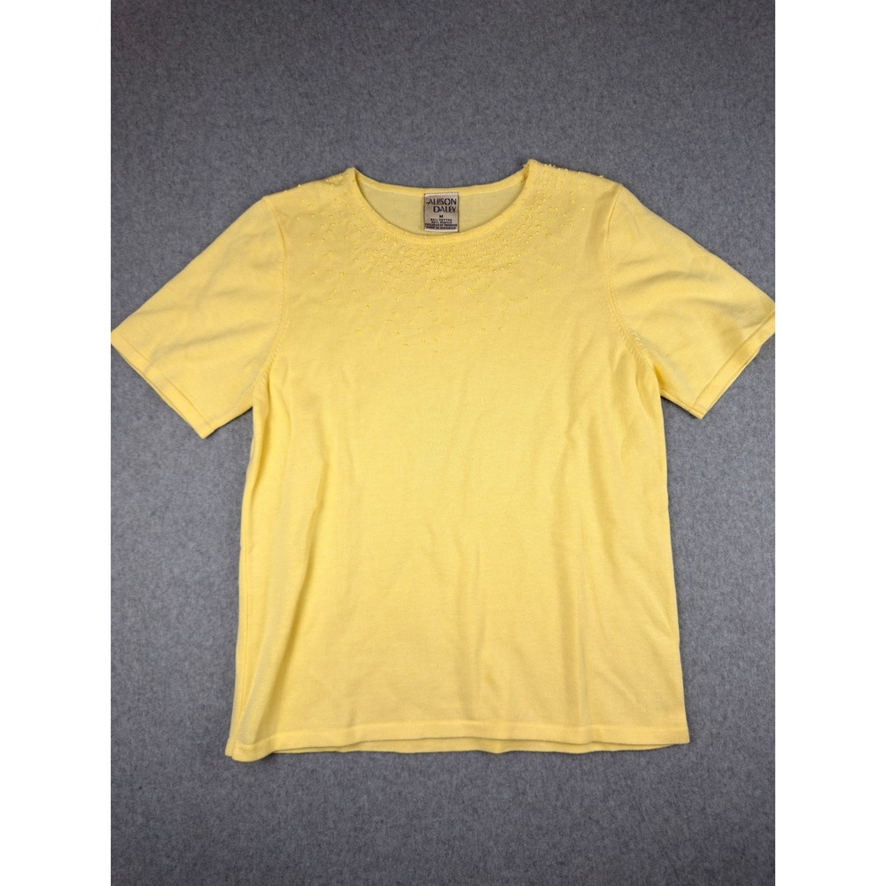 Vintage Cottagecore Yellow Short Sleeve Beaded Knit Top Sweater Medium